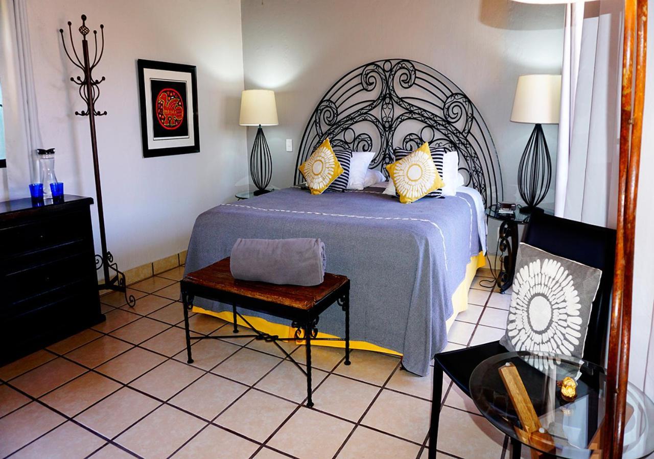 Casa Del Sol Inn Ajijic Bagian luar foto