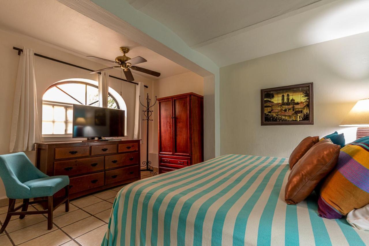 Casa Del Sol Inn Ajijic Bagian luar foto