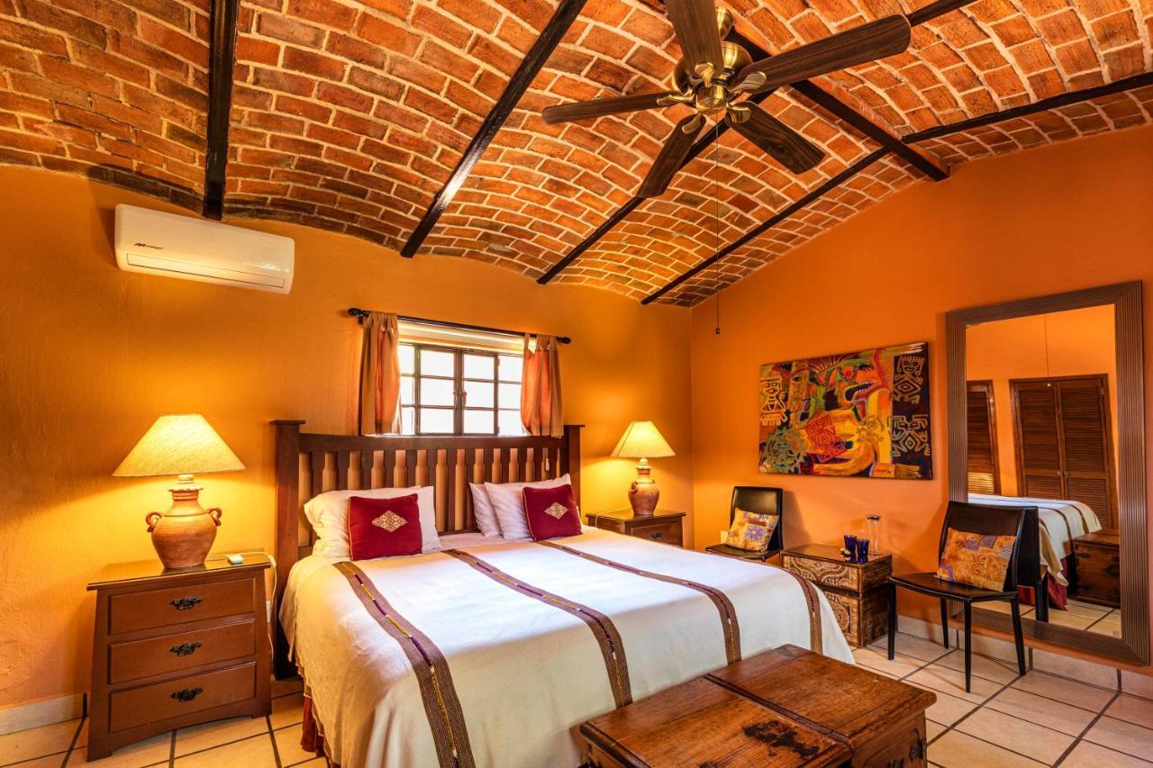 Casa Del Sol Inn Ajijic Bagian luar foto