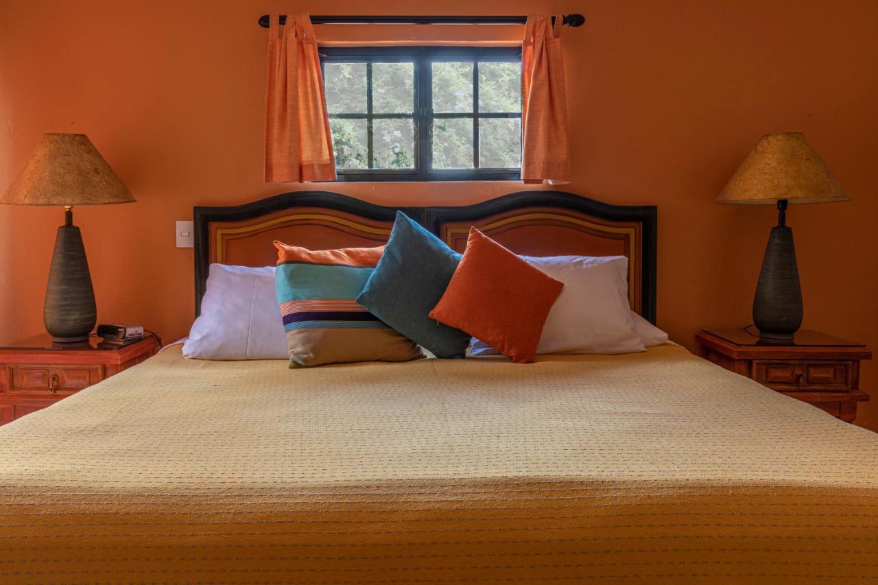 Casa Del Sol Inn Ajijic Bagian luar foto